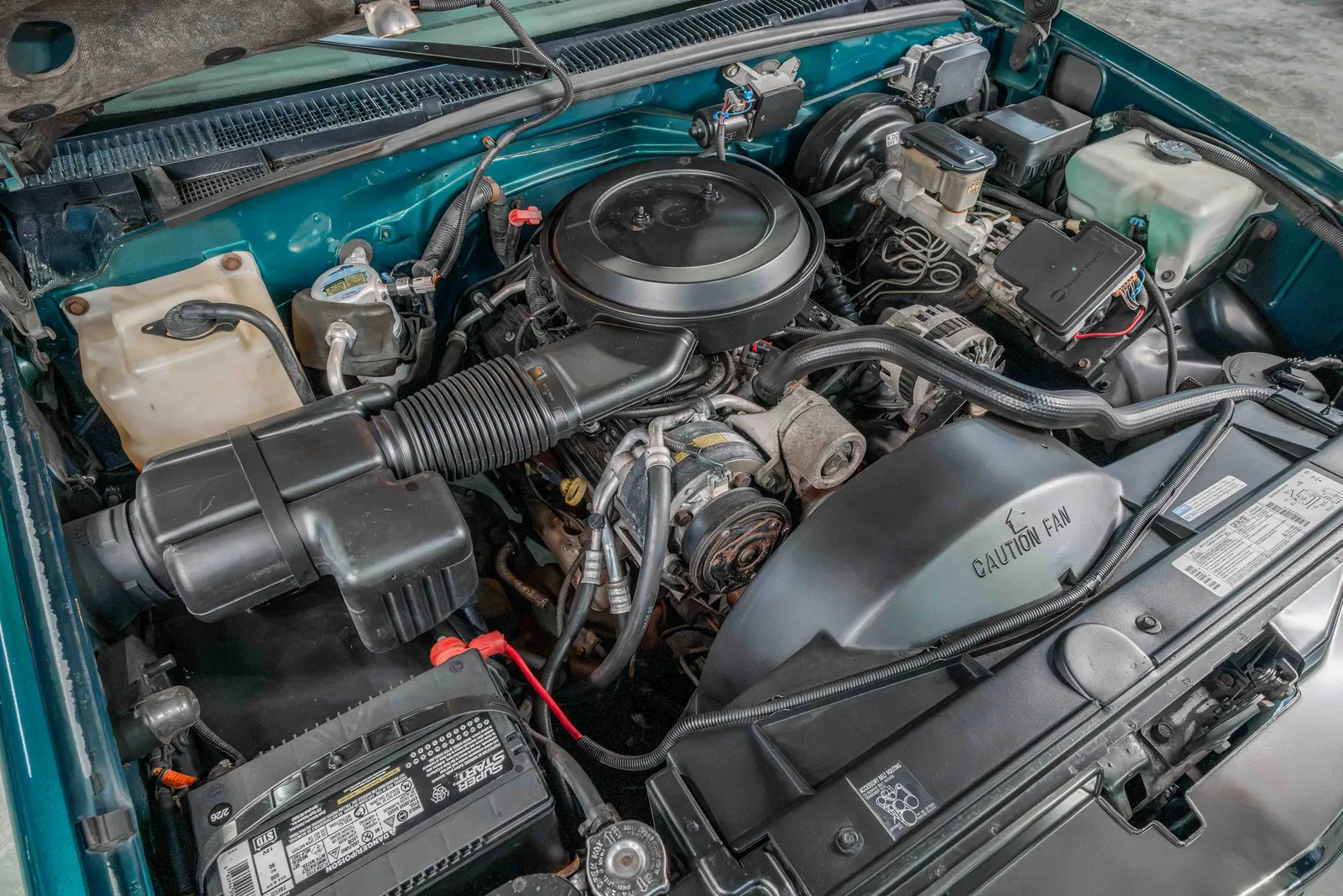 1995-Chevrolet-K1500-Emerald Green Metallic-223119-41.jpg